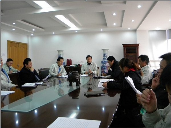 腾博会游戏网站股份全体党员十八大精神学习会